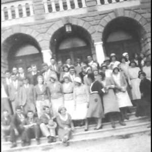 1940, jong lidmate voor die kerk in Stanford